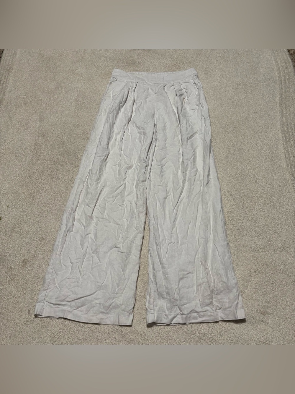Abercrombie & Fitch Light Cream Wide-Leg Chinos